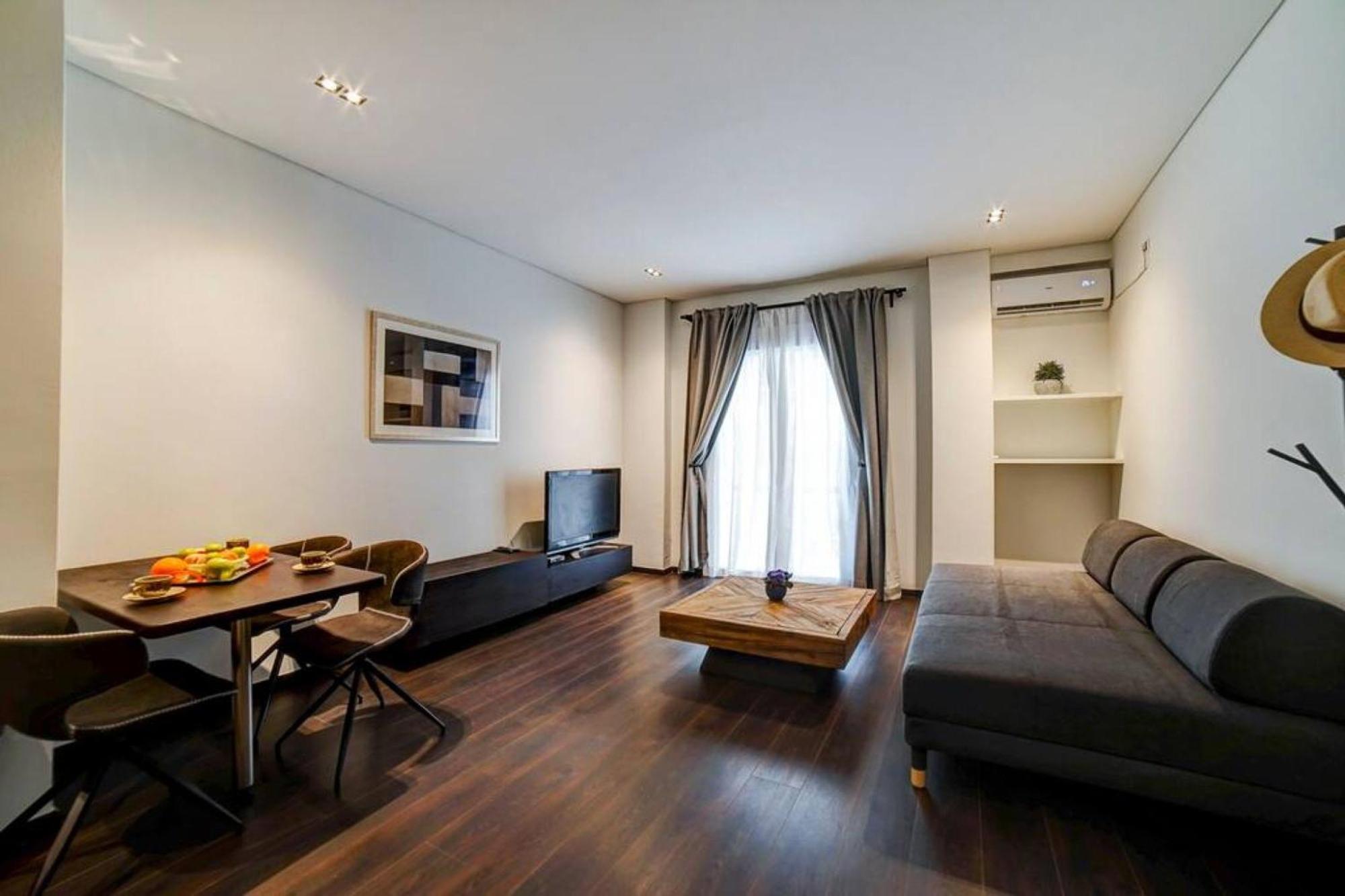 Classy And Stylish Apartment Next To Hilton เอเธนส์ ภายนอก รูปภาพ