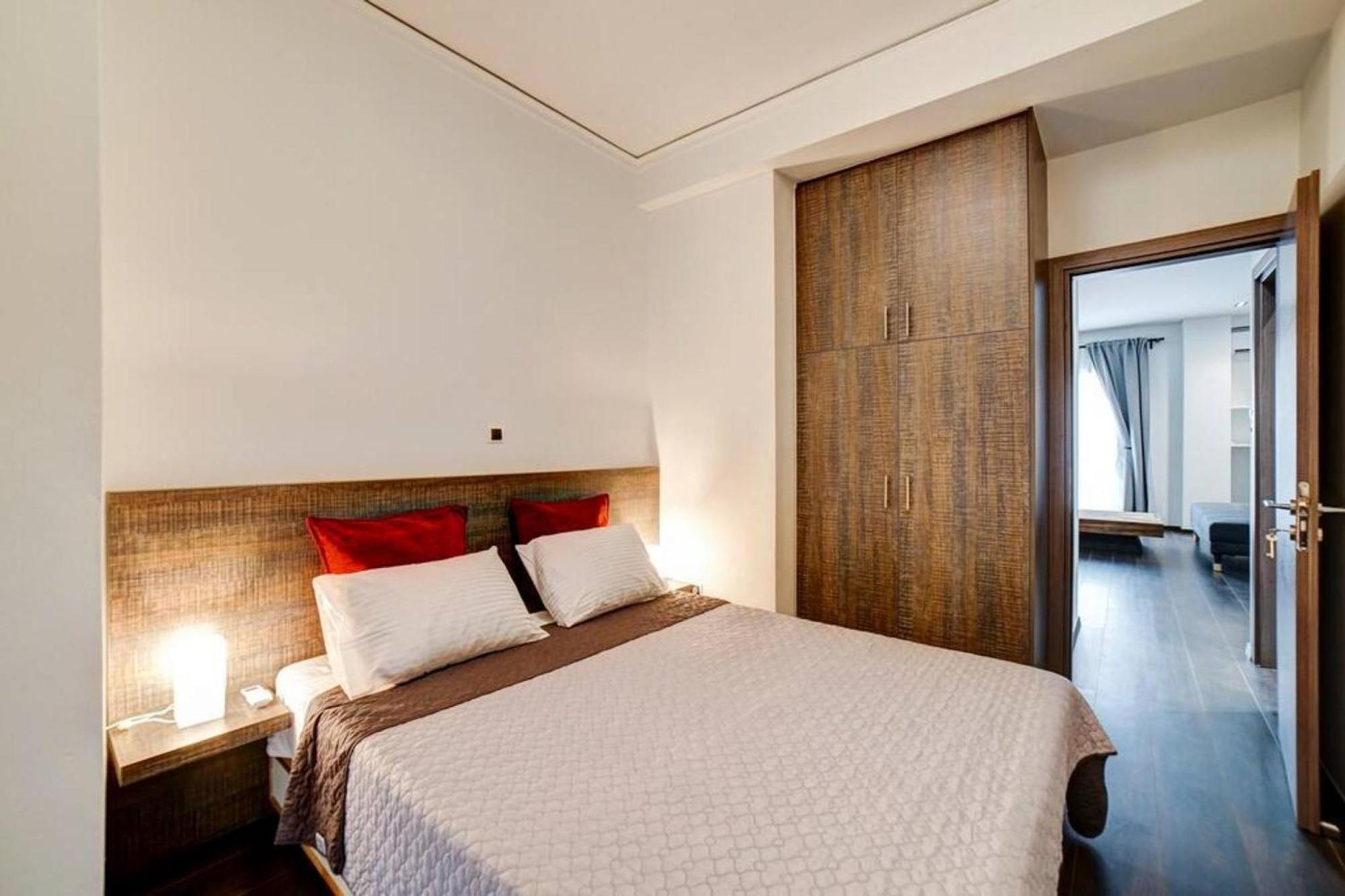 Classy And Stylish Apartment Next To Hilton เอเธนส์ ภายนอก รูปภาพ