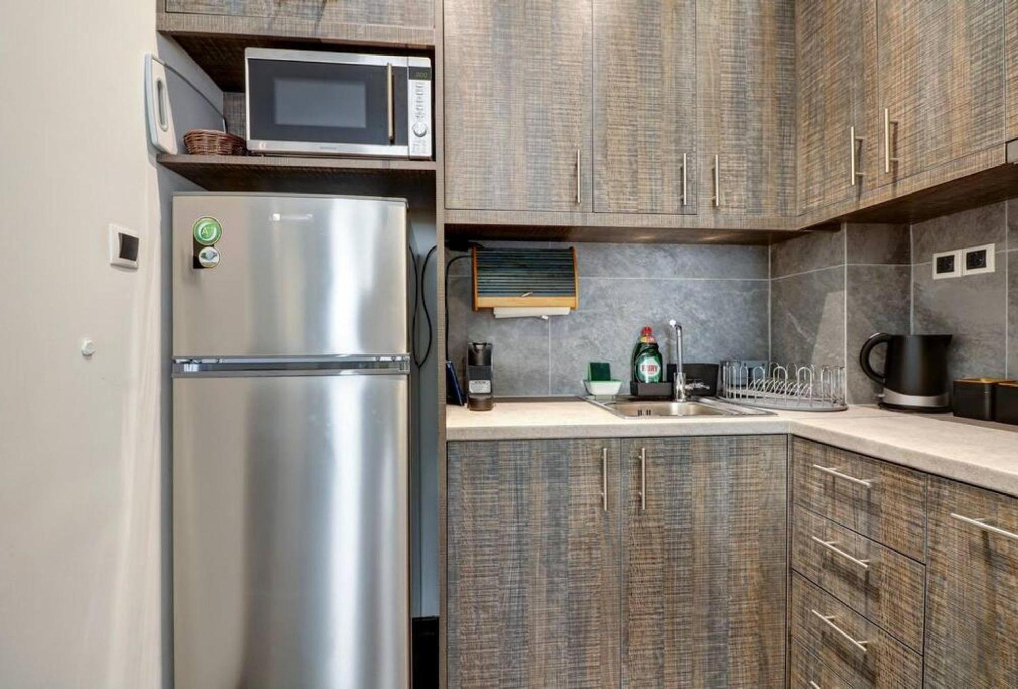 Classy And Stylish Apartment Next To Hilton เอเธนส์ ภายนอก รูปภาพ