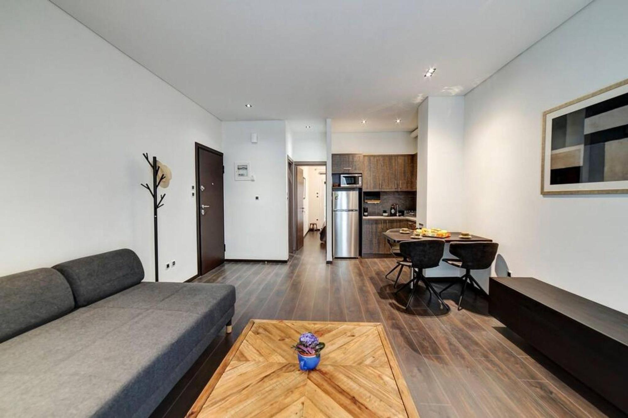Classy And Stylish Apartment Next To Hilton เอเธนส์ ภายนอก รูปภาพ