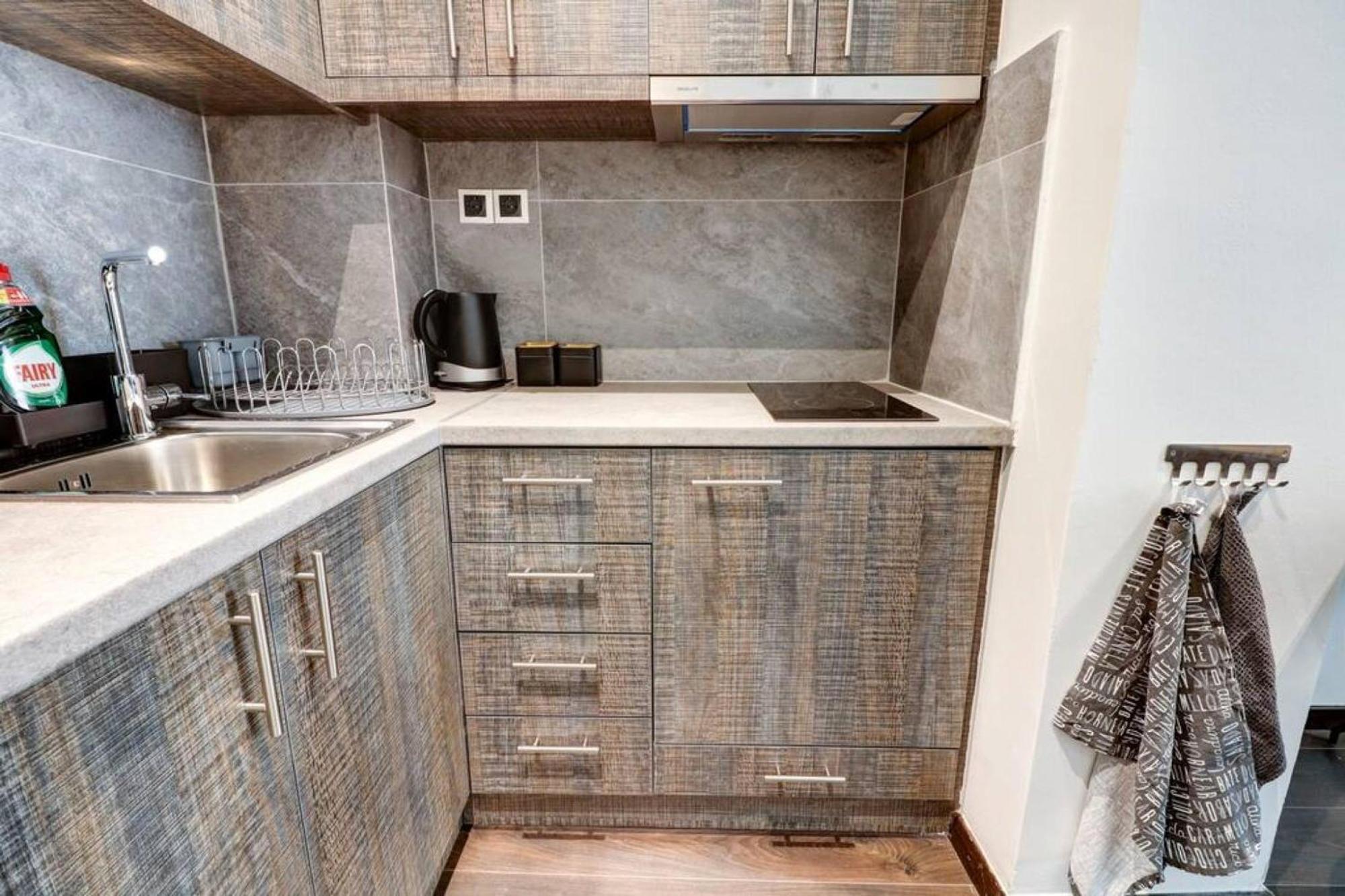 Classy And Stylish Apartment Next To Hilton เอเธนส์ ภายนอก รูปภาพ