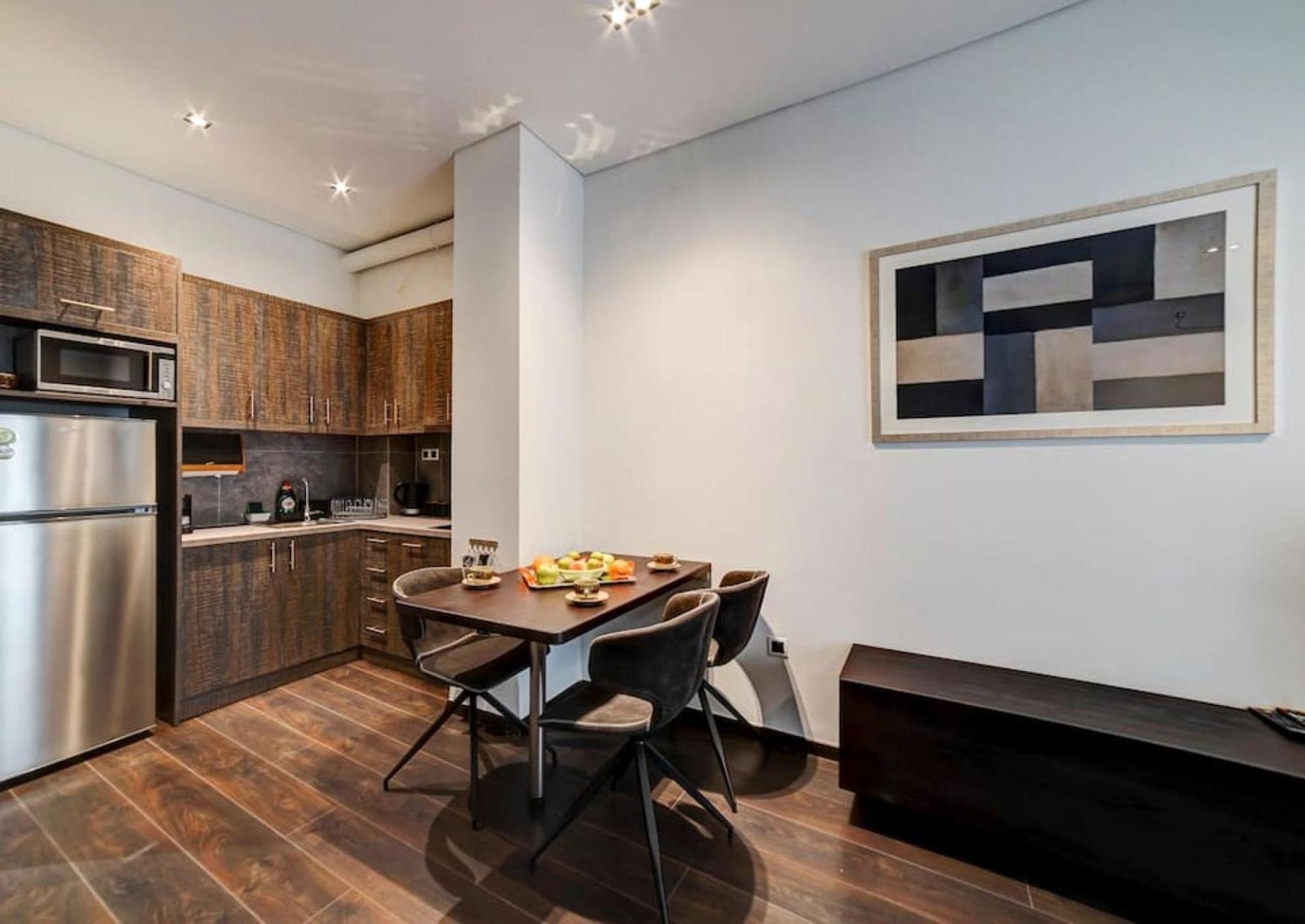 Classy And Stylish Apartment Next To Hilton เอเธนส์ ภายนอก รูปภาพ